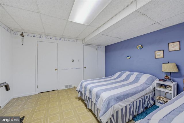 91 IRONWOOD LN, Berkeley Springs, WV 25411