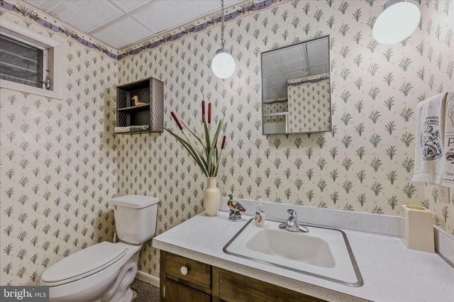 91 IRONWOOD LN, Berkeley Springs, WV 25411