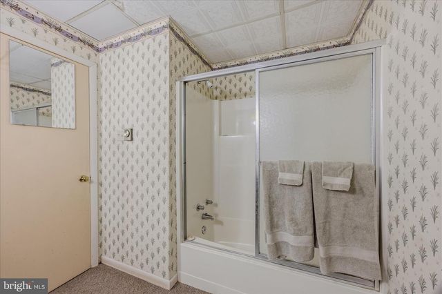 91 IRONWOOD LN, Berkeley Springs, WV 25411