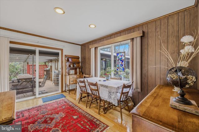 91 IRONWOOD LN, Berkeley Springs, WV 25411