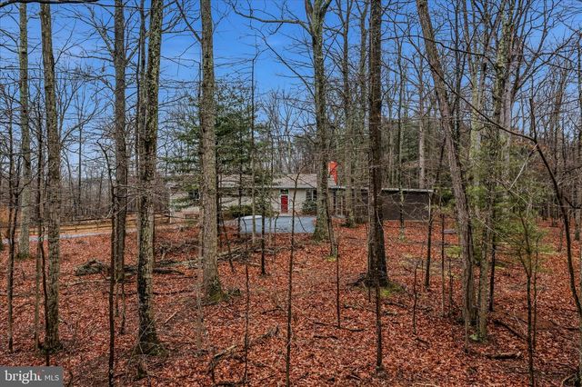 91 IRONWOOD LN, Berkeley Springs, WV 25411