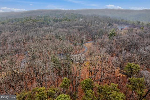 91 IRONWOOD LN, Berkeley Springs, WV 25411