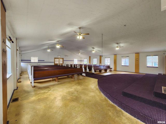 409 S HILL Street, Marion, IL 62959