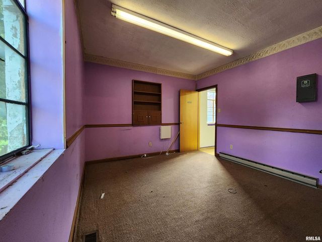 409 S HILL Street, Marion, IL 62959