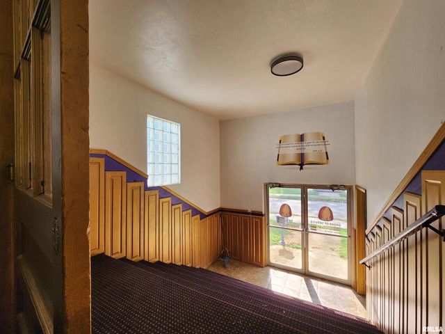 409 S HILL Street, Marion, IL 62959