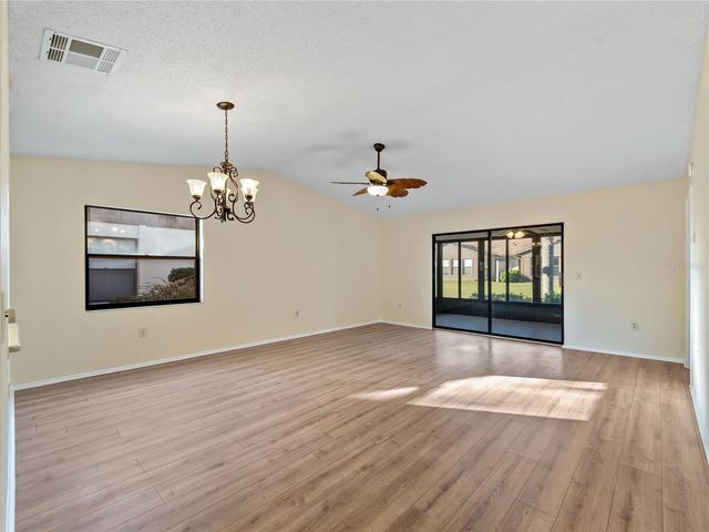 365 OAK HILL WAY 32, Sarasota, FL 34232