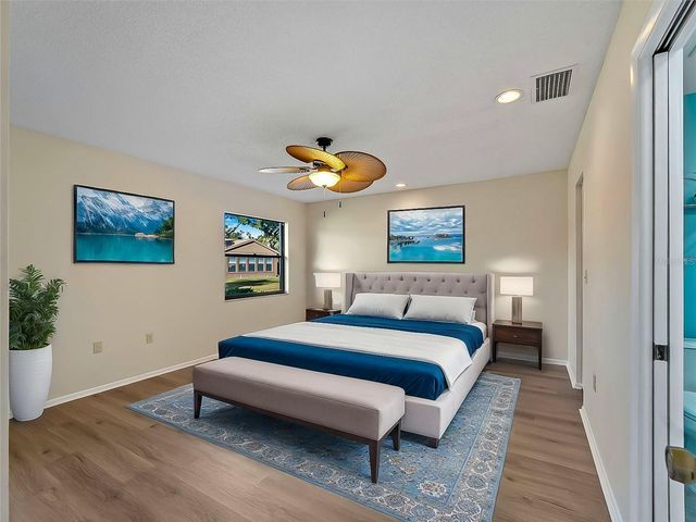 365 OAK HILL WAY 32, Sarasota, FL 34232