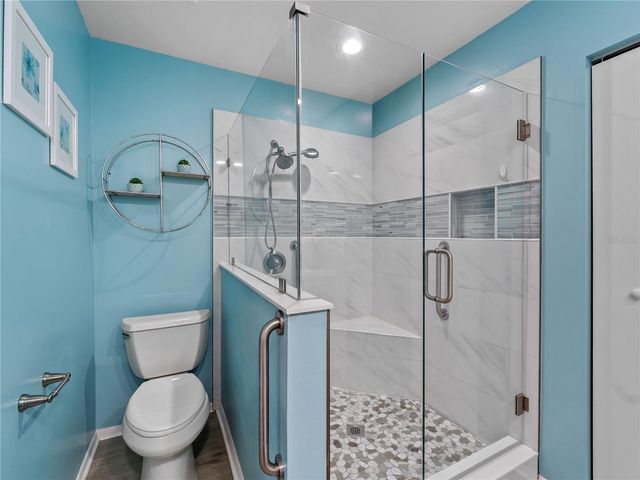 365 OAK HILL WAY 32, Sarasota, FL 34232