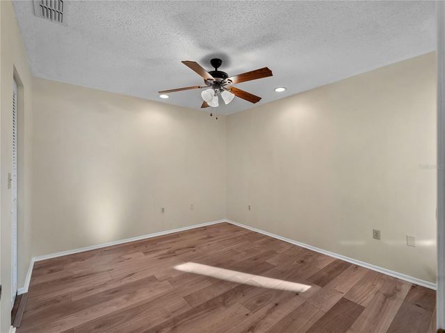 365 OAK HILL WAY 32, Sarasota, FL 34232