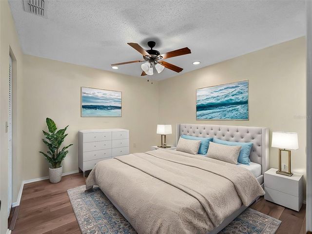 365 OAK HILL WAY 32, Sarasota, FL 34232