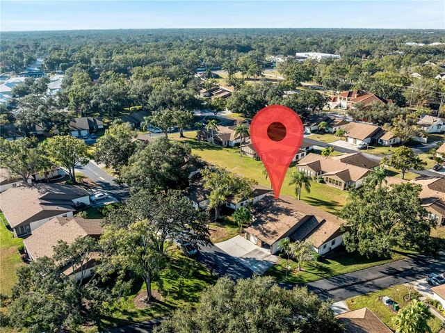 365 OAK HILL WAY 32, Sarasota, FL 34232