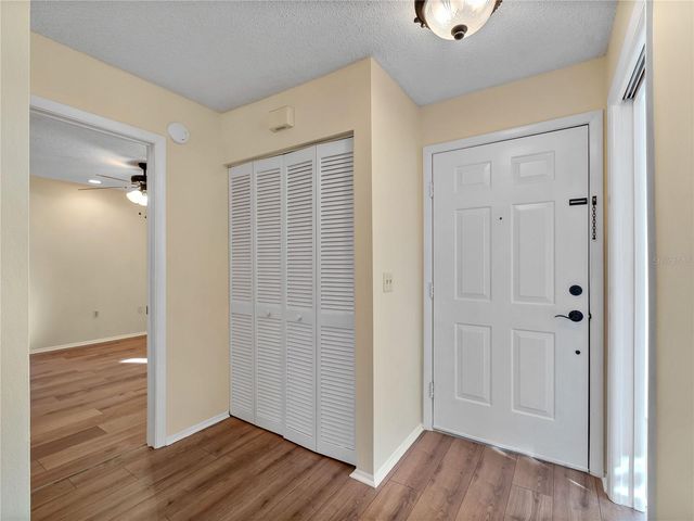 365 OAK HILL WAY 32, Sarasota, FL 34232