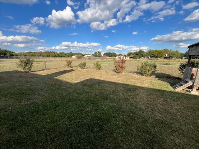 104 Cinnamon Court, Weatherford, TX 76088