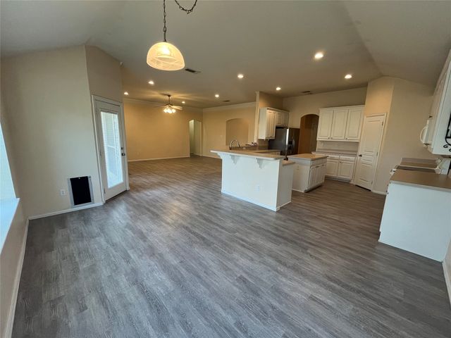 104 Cinnamon Court, Weatherford, TX 76088