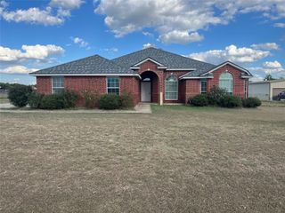 104 Cinnamon Court, Weatherford, TX 76088