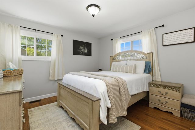 137 Edgewood Drive, Bedford, IN 47421