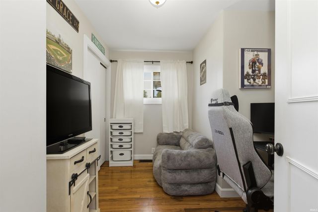 137 Edgewood Drive, Bedford, IN 47421