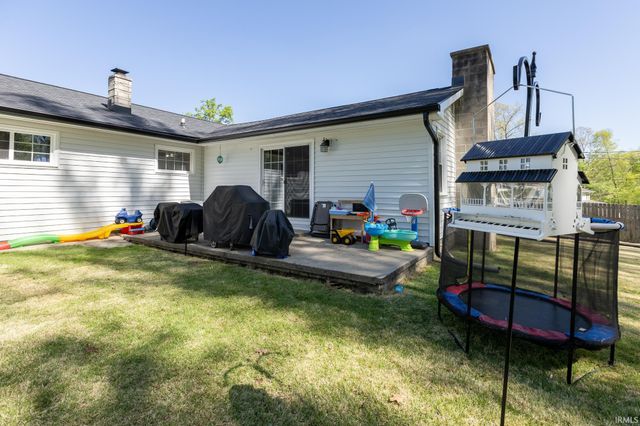 137 Edgewood Drive, Bedford, IN 47421
