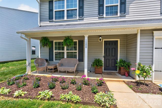 1200 Catawba Run, Lowell, NC 28098