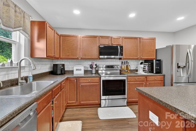 1200 Catawba Run, Lowell, NC 28098