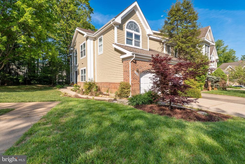 1211 WOODBROOK CT, Reston, VA 20194