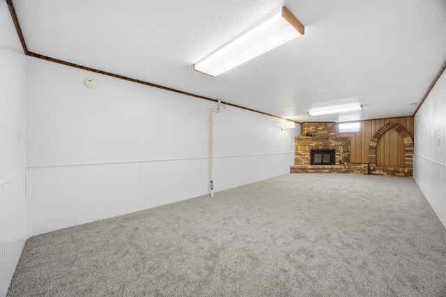 426 3rd Avenue E, West Fargo, ND 58078