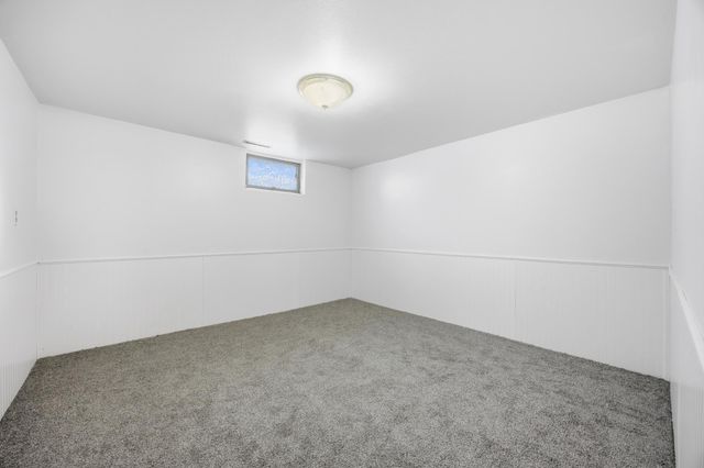 426 3rd Avenue E, West Fargo, ND 58078