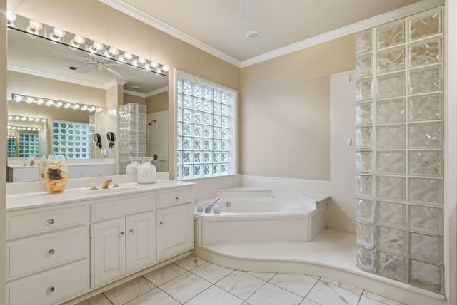 4117 Hollow Oak Circle, Tyler, TX 75707