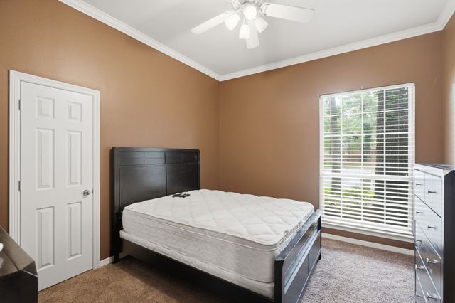 4117 Hollow Oak Circle, Tyler, TX 75707