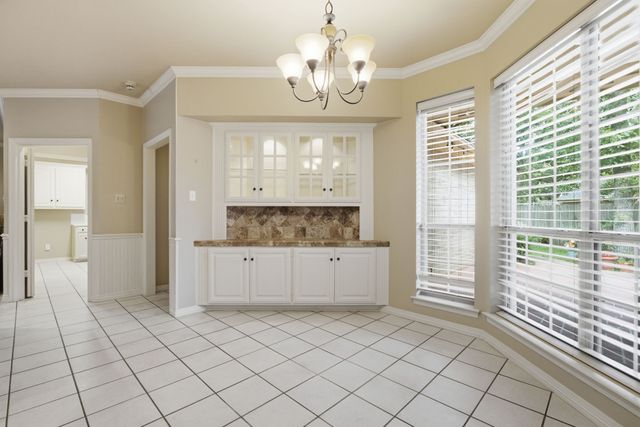 4117 Hollow Oak Circle, Tyler, TX 75707