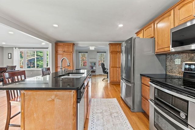 49 Scotch Dam Rd, Easton, MA 02375