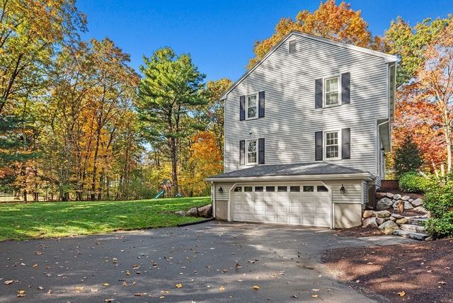49 Scotch Dam Rd, Easton, MA 02375