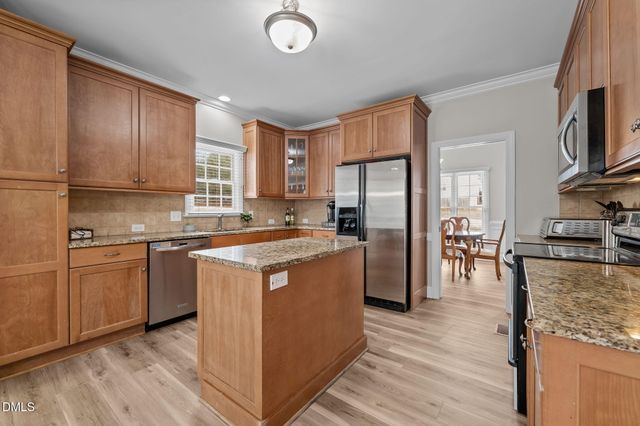 7511 Kristen Drive, Oak Ridge, NC 27310