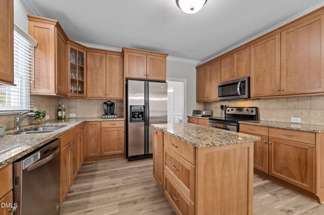 7511 Kristen Drive, Oak Ridge, NC 27310