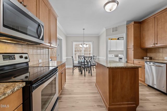 7511 Kristen Drive, Oak Ridge, NC 27310