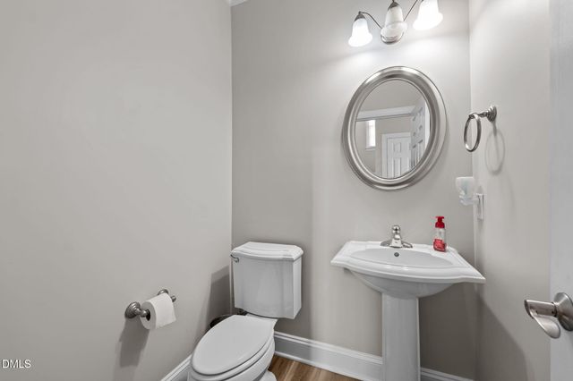 7511 Kristen Drive, Oak Ridge, NC 27310