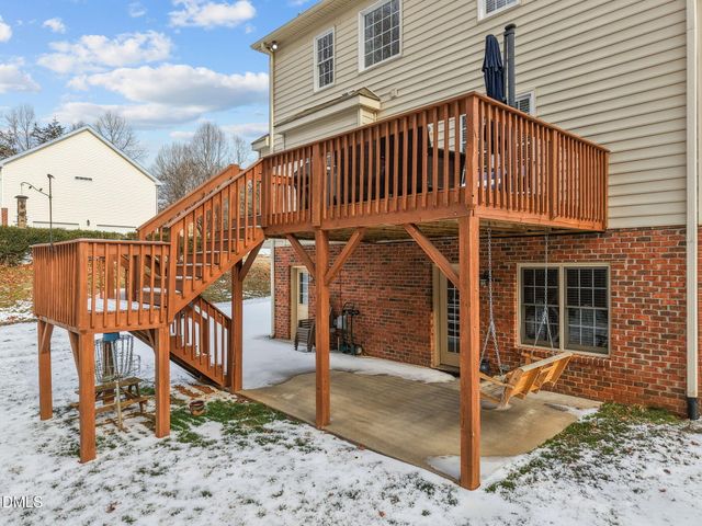 7511 Kristen Drive, Oak Ridge, NC 27310