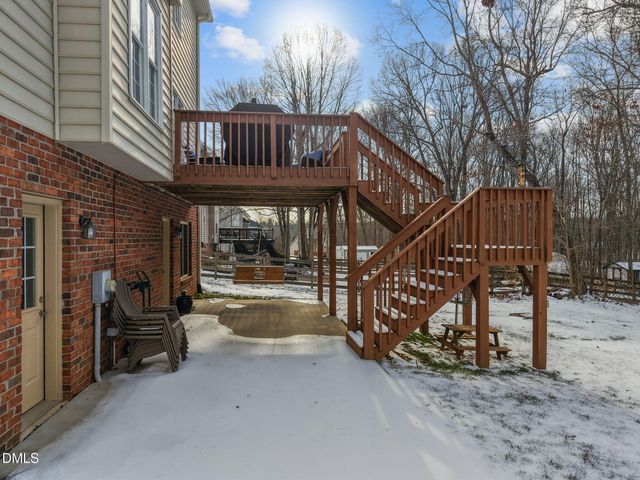 7511 Kristen Drive, Oak Ridge, NC 27310