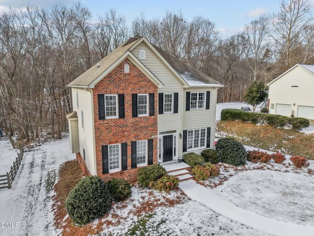 7511 Kristen Drive, Oak Ridge, NC 27310