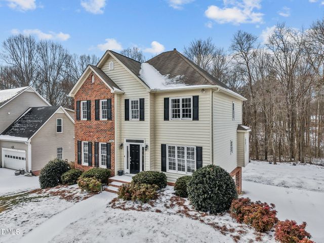 7511 Kristen Drive, Oak Ridge, NC 27310