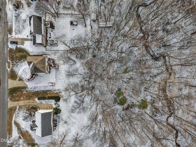 7511 Kristen Drive, Oak Ridge, NC 27310