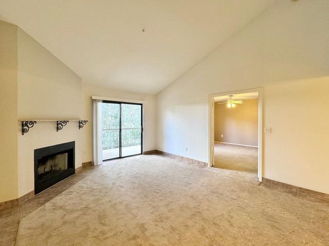 9450 N 95th Street Unit 215, Scottsdale, AZ 85258