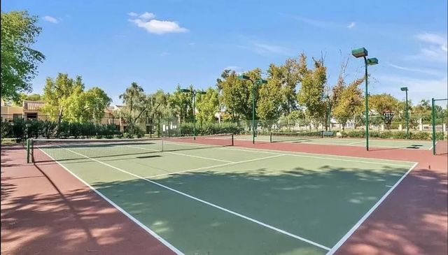 9450 N 95th Street Unit 215, Scottsdale, AZ 85258