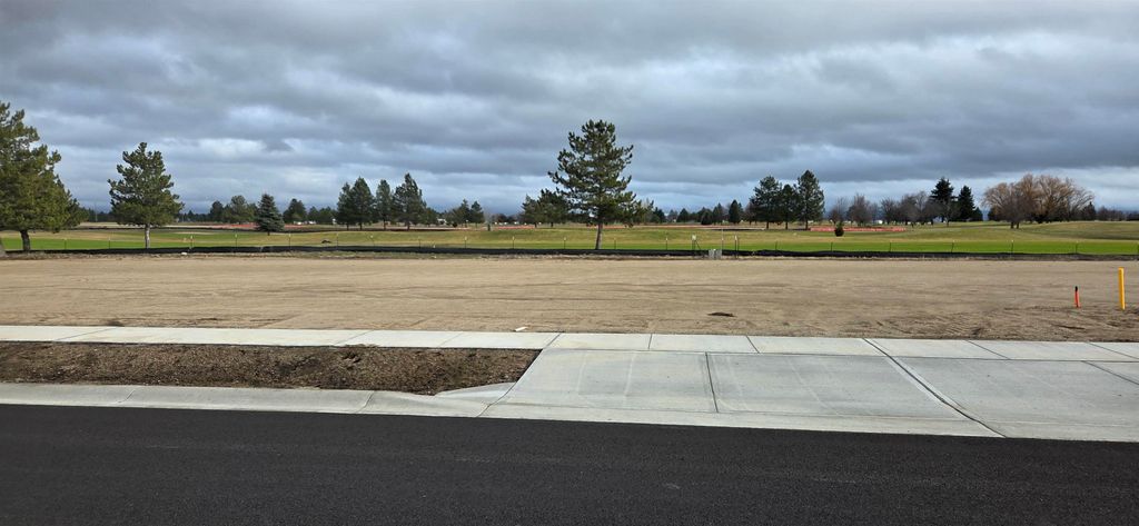 1436 High Desert Dr, Deer Park, WA 99006