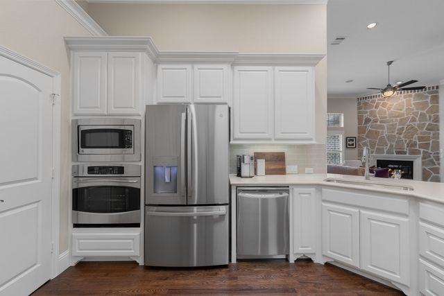 6166 Stapleford Circle, Dallas, TX 75252