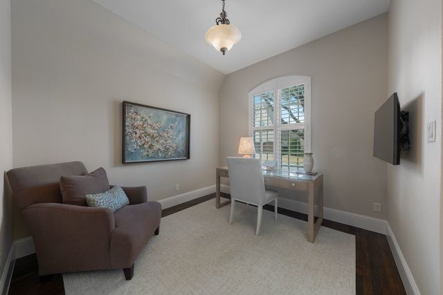 6166 Stapleford Circle, Dallas, TX 75252