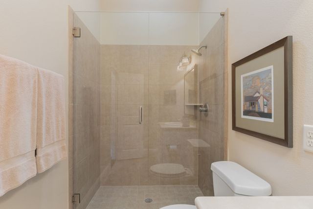 6166 Stapleford Circle, Dallas, TX 75252