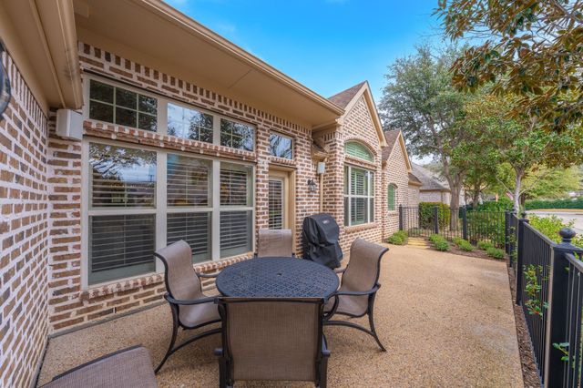6166 Stapleford Circle, Dallas, TX 75252