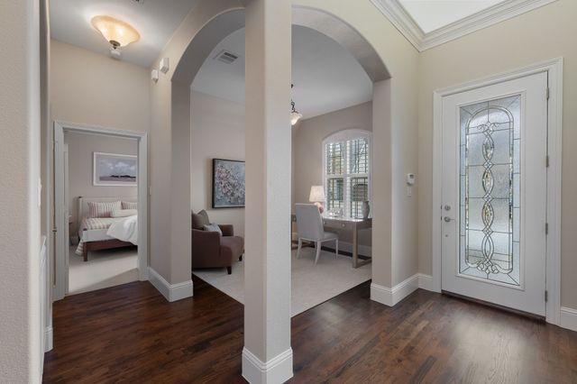 6166 Stapleford Circle, Dallas, TX 75252