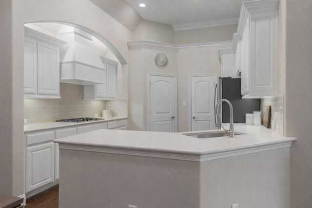 6166 Stapleford Circle, Dallas, TX 75252